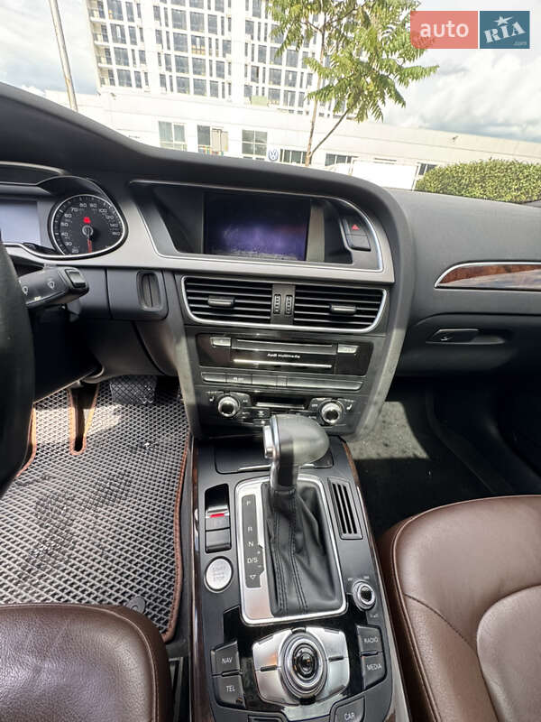 Седан Audi A4 2014 в Івано-Франківську
