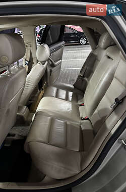 Седан Audi A4 2002 в 