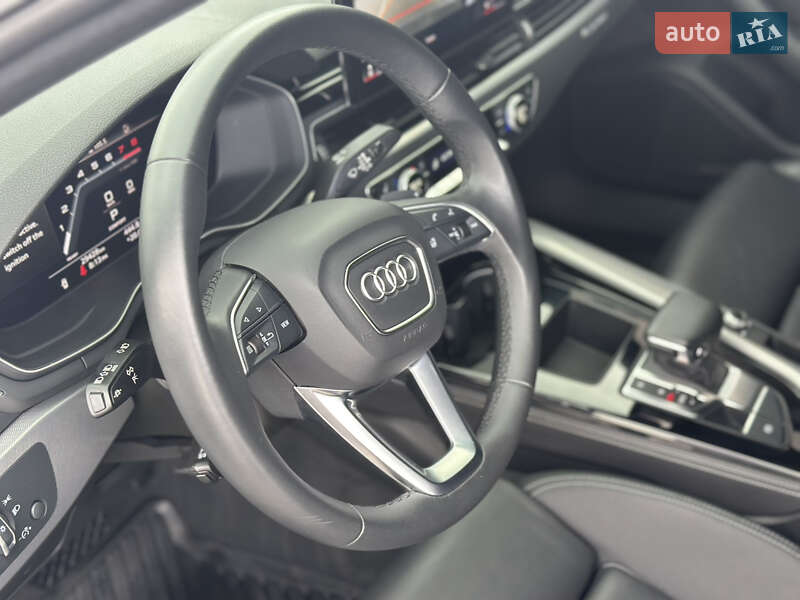 Седан Audi A4 2023 в Києві