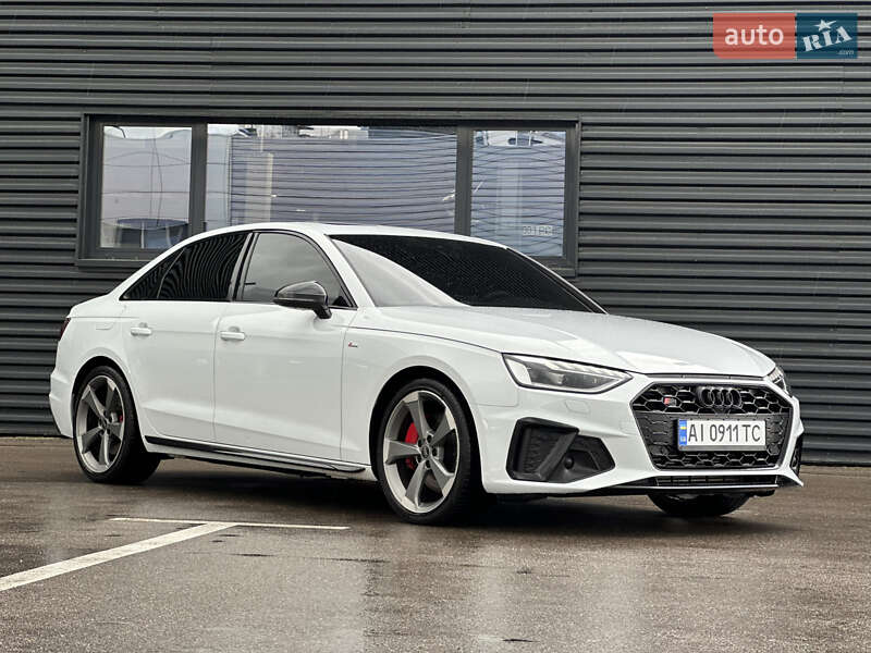 Седан Audi A4 2023 в Києві