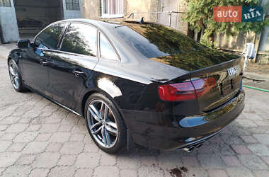 Седан Audi A4 2014 в 