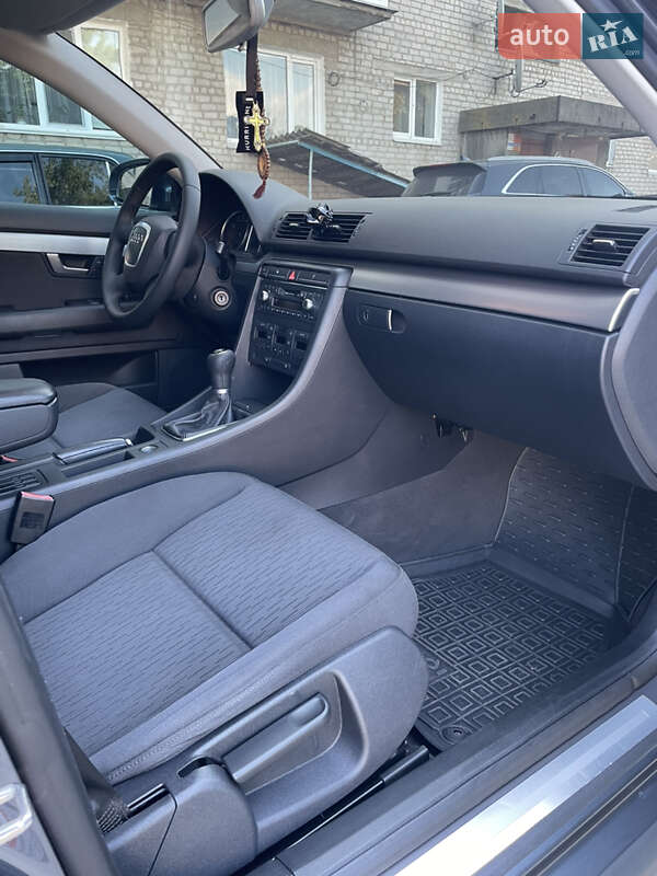 Седан Audi A4 2006 в Коростышеве