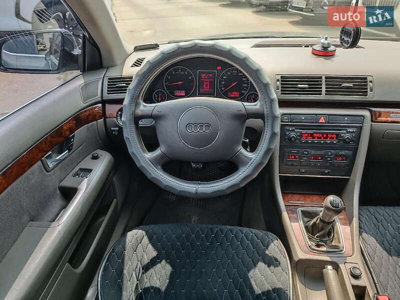 Седан Audi A4 2005 в Харкові