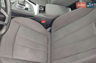 Универсал Audi A4 2016 в 