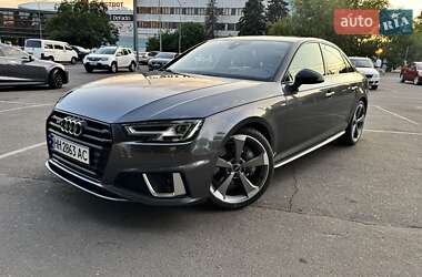 Седан Audi A4 2018 в Одессе