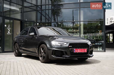 Седан Audi A4 2018 в 