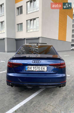 Седан Audi A4 2017 в 