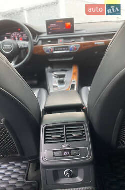 Седан Audi A4 2017 в 
