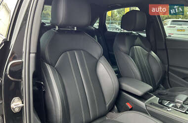 Седан Audi A4 2020 в 