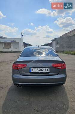 Седан Audi A4 2013 в 