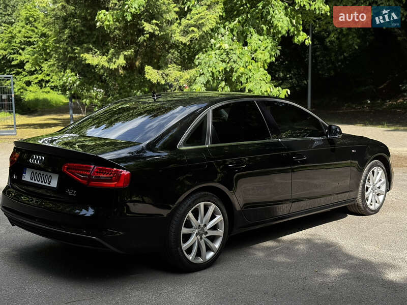 Седан Audi A4 2013 в Львові