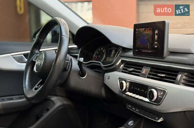 Седан Audi A4 2017 в 