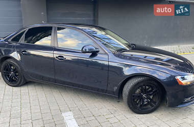 Седан Audi A4 2012 в 