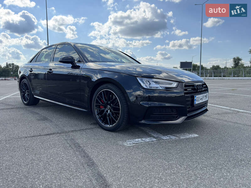 Седан Audi A4 2018 в Киеве