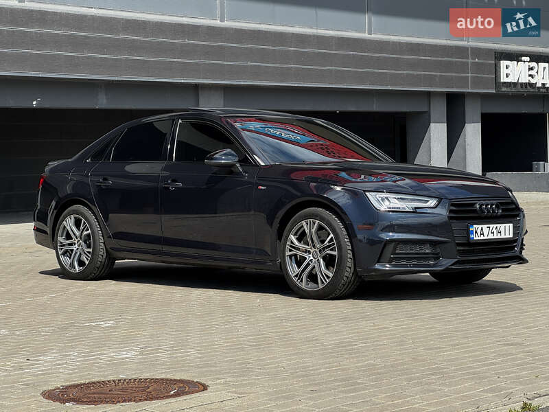 Седан Audi A4 2016 в Киеве