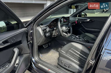 Седан Audi A4 2016 в 