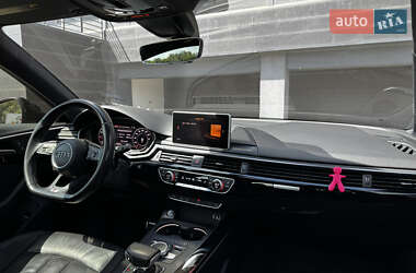 Седан Audi A4 2016 в 