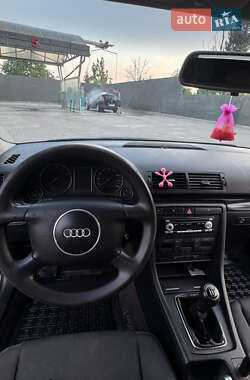 Универсал Audi A4 2004 в 