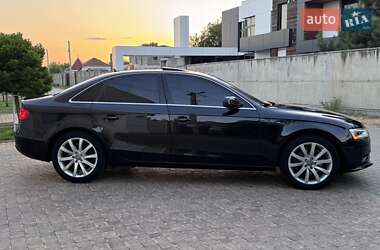 Седан Audi A4 2013 в 