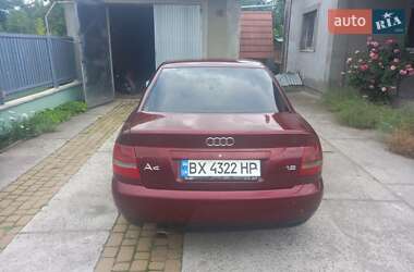 Седан Audi A4 2000 в 