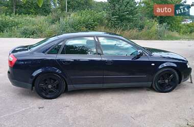 Седан Audi A4 2001 в 