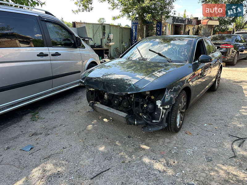 Audi A4 2018