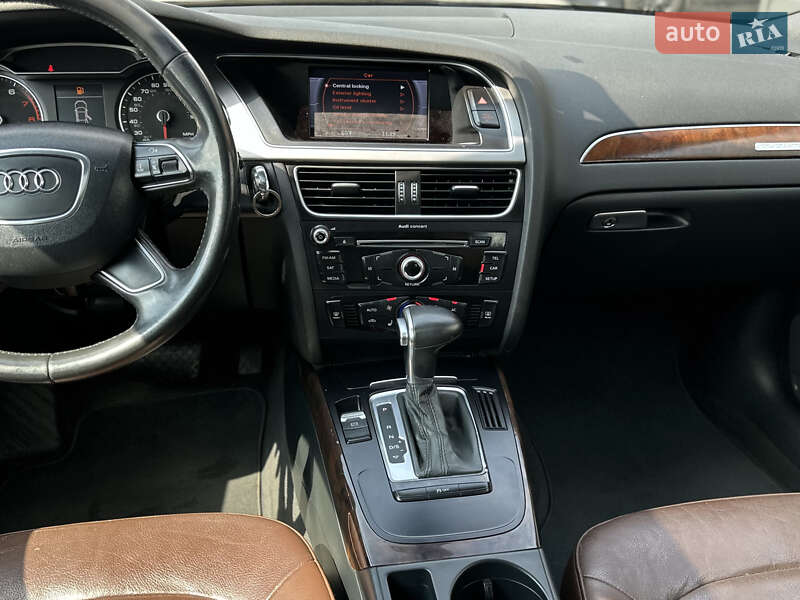 Седан Audi A4 2013 в Шептицькому