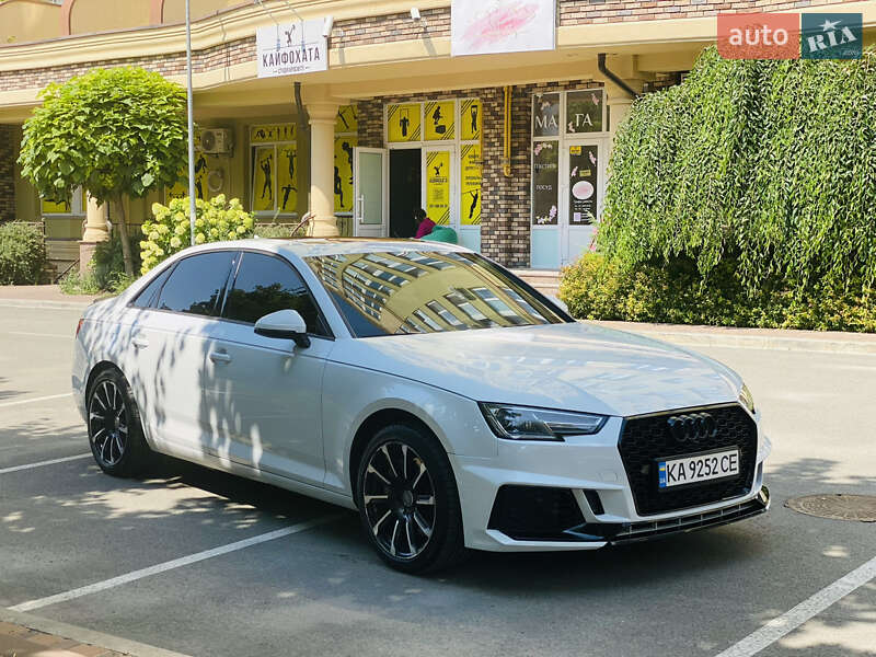 Седан Audi A4 2016 в Києві