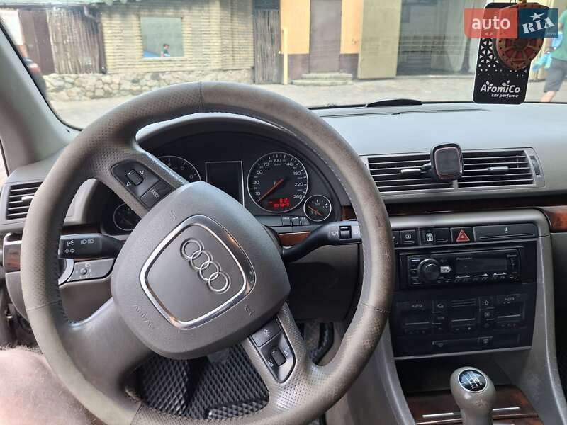 Седан Audi A4 2003 в Харькове