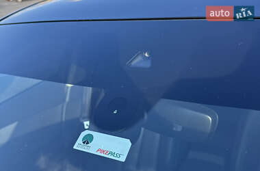 Седан Audi A4 2016 в 