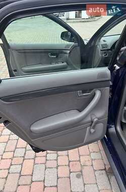 Седан Audi A4 2003 в 