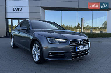 Седан Audi A4 2017 в Львове
