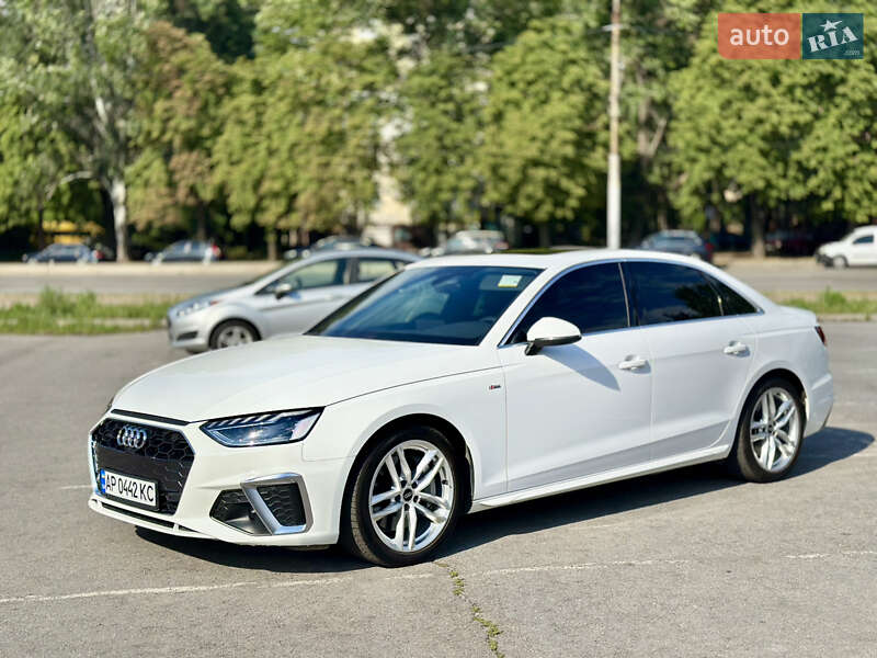 Седан Audi A4 2022 в Запорожье