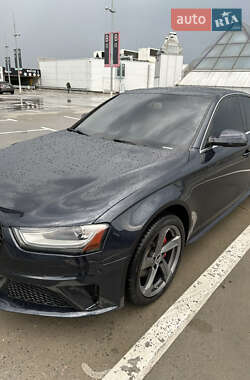 Седан Audi A4 2015 в 