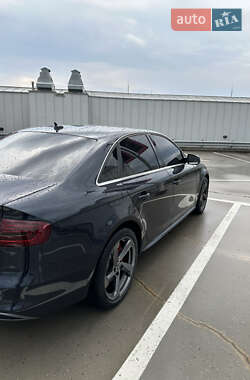 Седан Audi A4 2015 в 