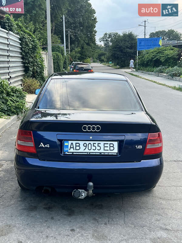 Седан Audi A4 1999 в Умані