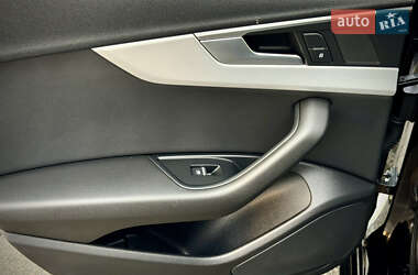 Седан Audi A4 2017 в 