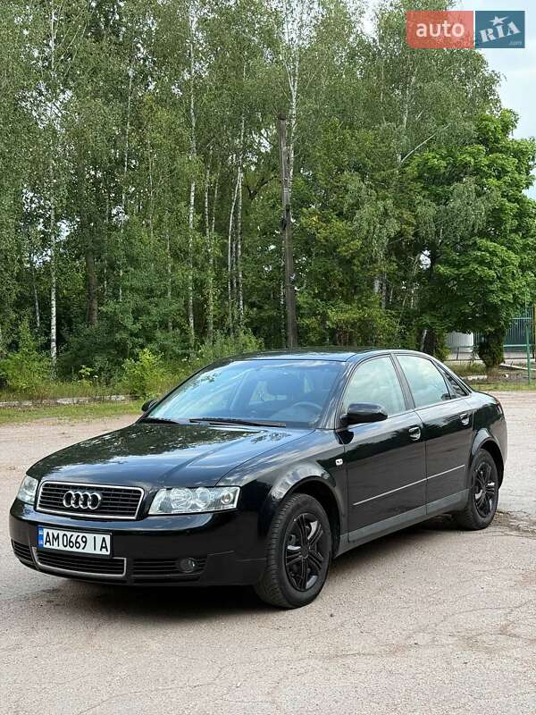 Седан Audi A4 2001 в Житомире