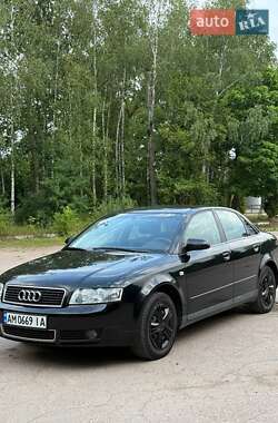 Седан Audi A4 2001 в 