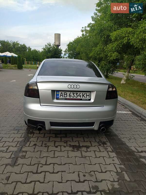 Седан Audi A4 2001 в Ладыжине