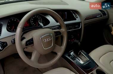 Седан Audi A4 2012 в 