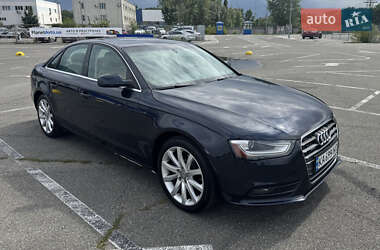Седан Audi A4 2012 в 