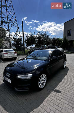 Седан Audi A4 2014 в 