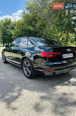 Седан Audi A4 2016 в 
