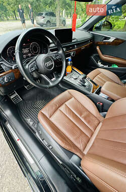 Седан Audi A4 2016 в 