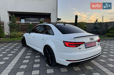 Седан Audi A4 2018 в 