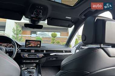 Седан Audi A4 2018 в 