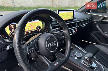 Седан Audi A4 2018 в 