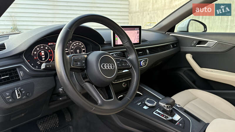 Седан Audi A4 2017 в Львове