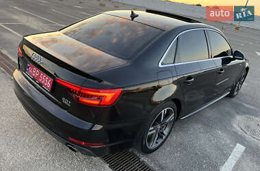 Седан Audi A4 2017 в 
